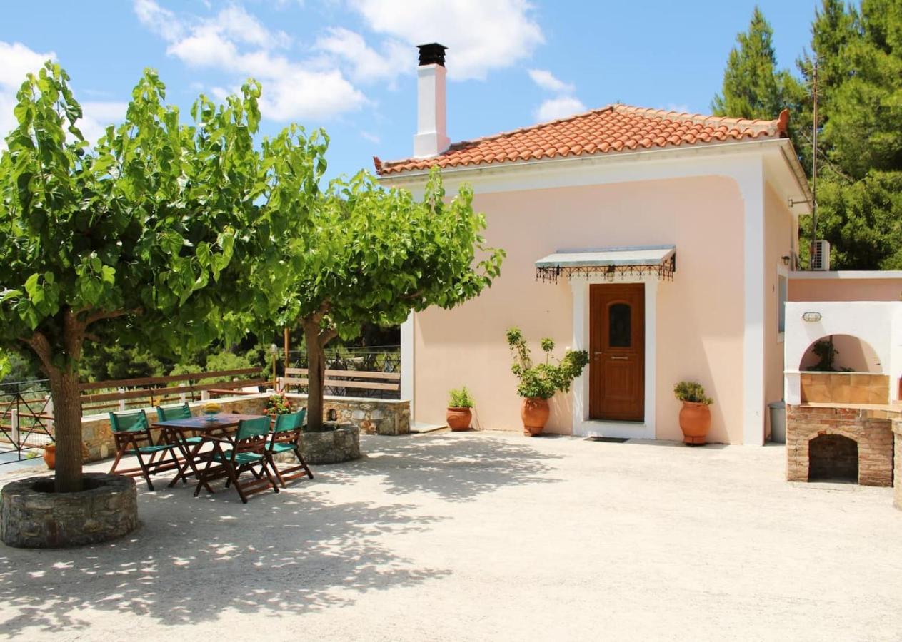 Villa Tenedos สโกเปลอสทาวน์ ภายนอก รูปภาพ